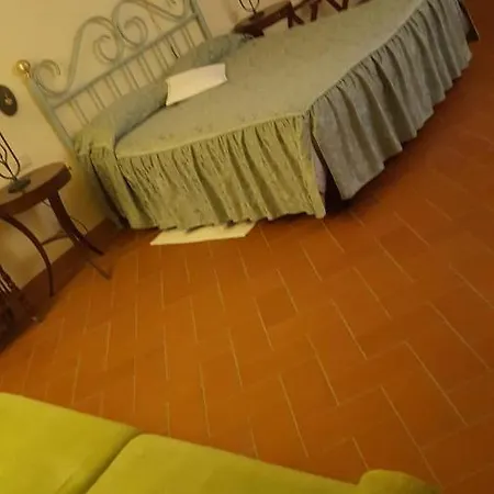Medicea Lo Sprocco سكاربيرا